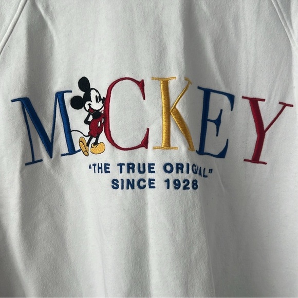 Disney H&M Mickey Embroidered Crewneck - XL - Picture 2 of 5